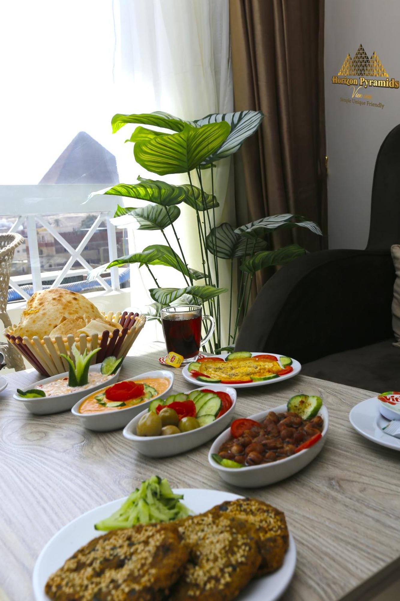 Horizon Pyramids View Inn Kafret el-Gabal Екстериор снимка