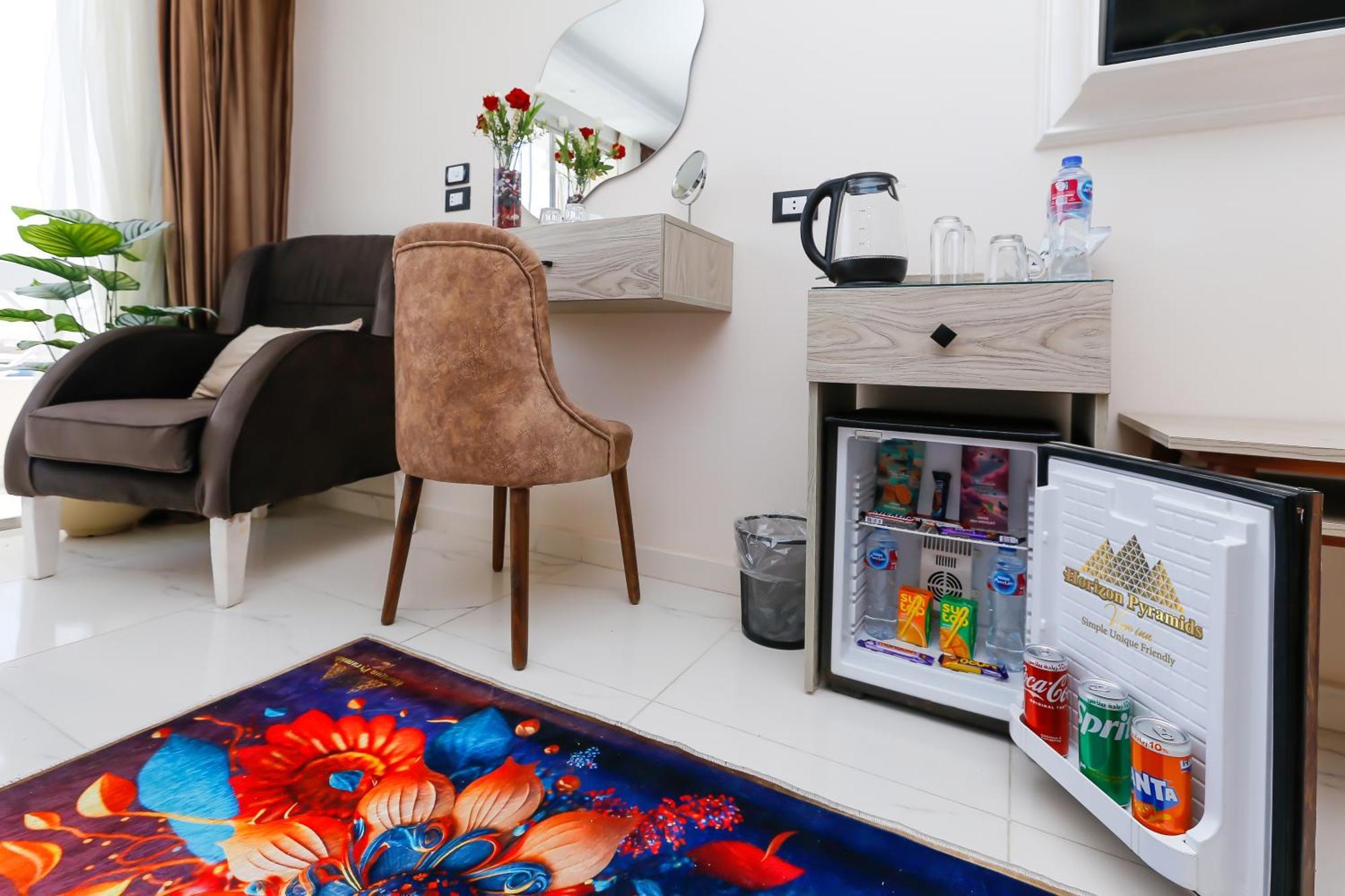 Horizon Pyramids View Inn Kafret el-Gabal Екстериор снимка